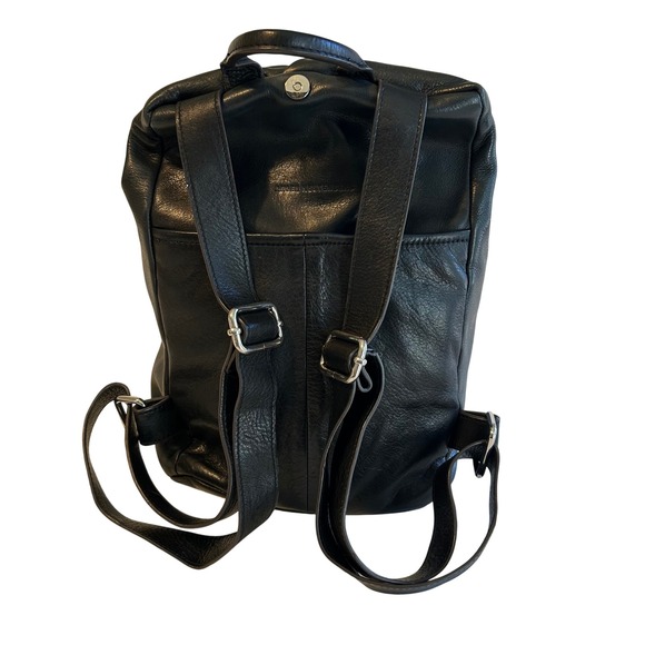 against all odds north face backpacks The Borealis Laptop Pack, Meld Gy Dk Hth/TNF Blk-NPF, OSFA | Water Repellent, Laptop Sleeve, Large Main Compartment or keys Jansport Backpack - Black Length_specs002:5'6